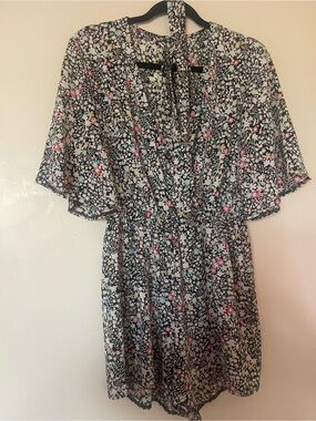 Floral V-Neck Women’s Romper jumper M